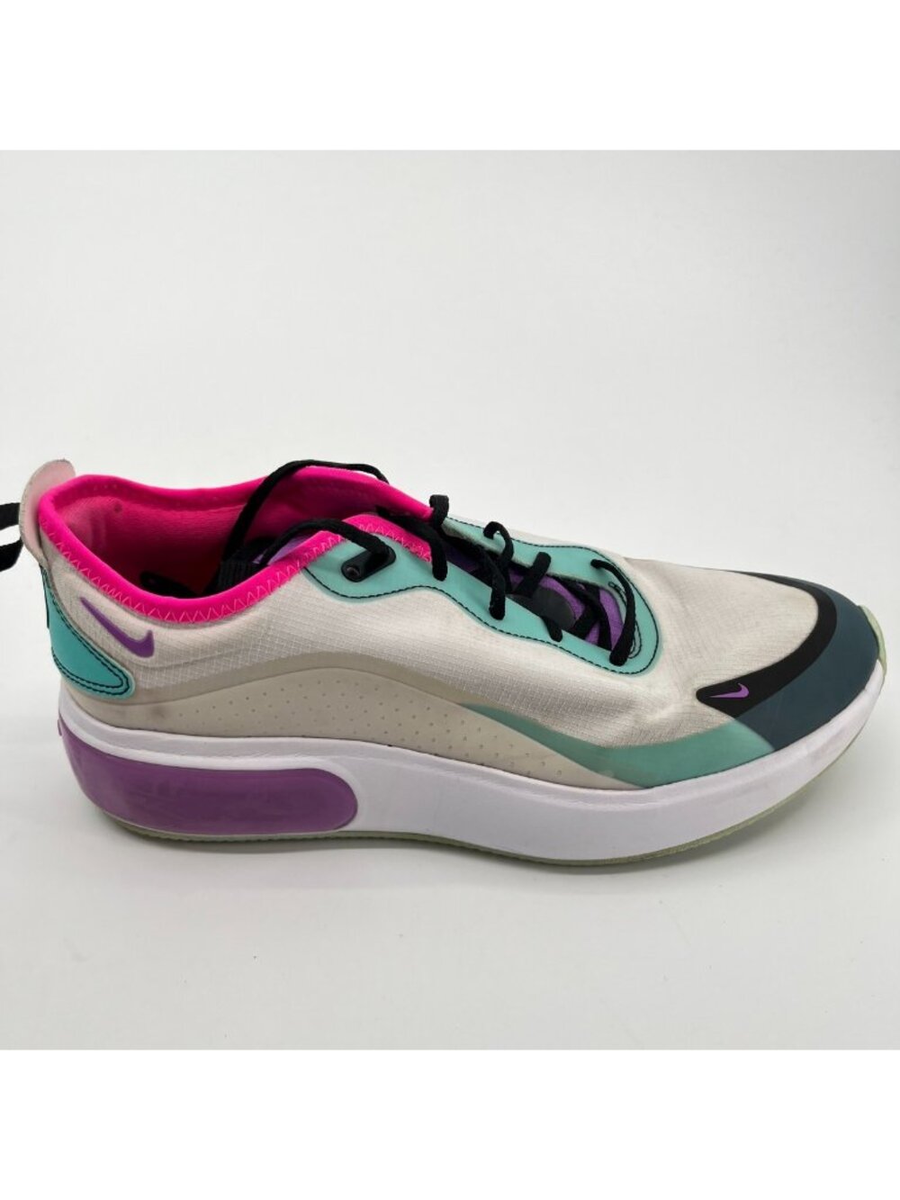 Nike Air Max Dia Womens Size 10 White Purple Athletic Running Shoes Sneakers